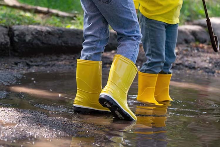 Essential Preparation and Packing Tips for the Monsoon Season Travel