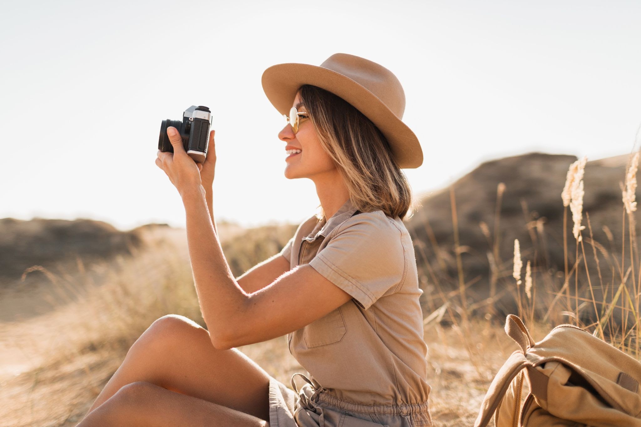 girl-taking-picture