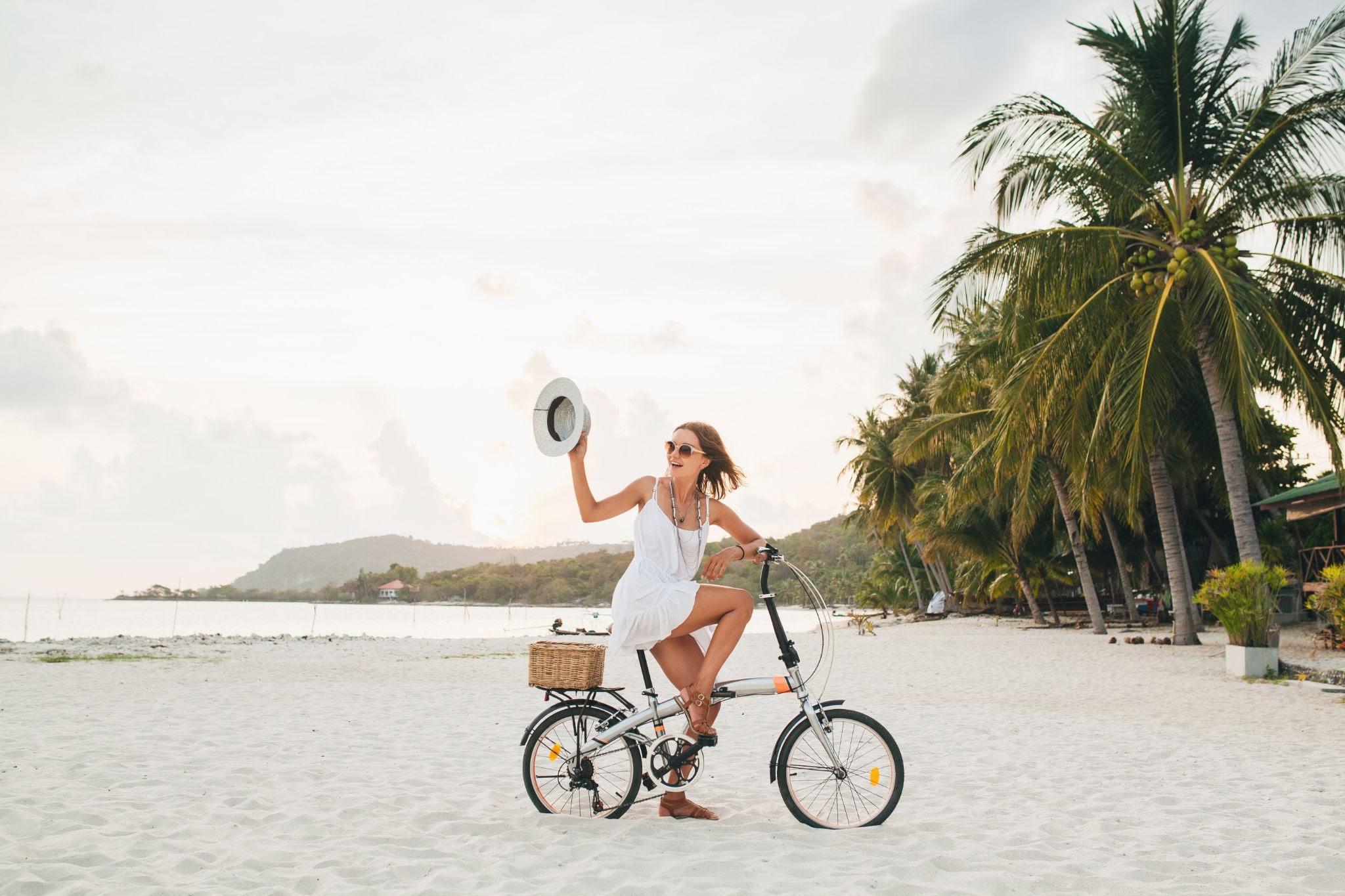 girl-sitting-on-cycle